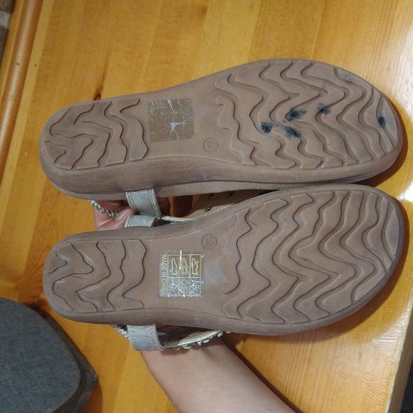 Size 36 Lady comfort flower detail sandals - Picture 10 of 16